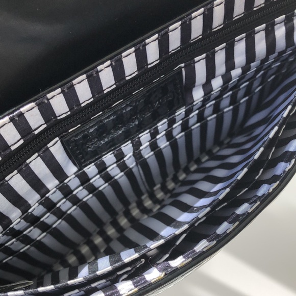 *SOLD* Glossy Mini Bag - Picture 4 of 4